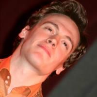 TWITTER WATCH: Erich Bergen - 'Bundled up in NYC's 30 degrees right now'